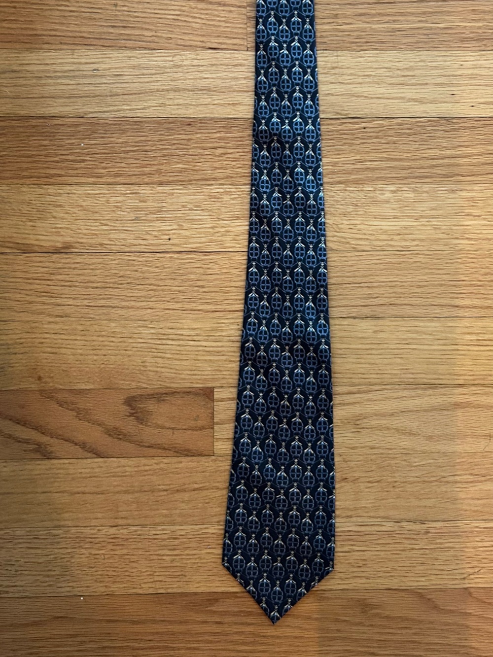 Hermes 100% silk Navy Geometric Pattern Men's Tie